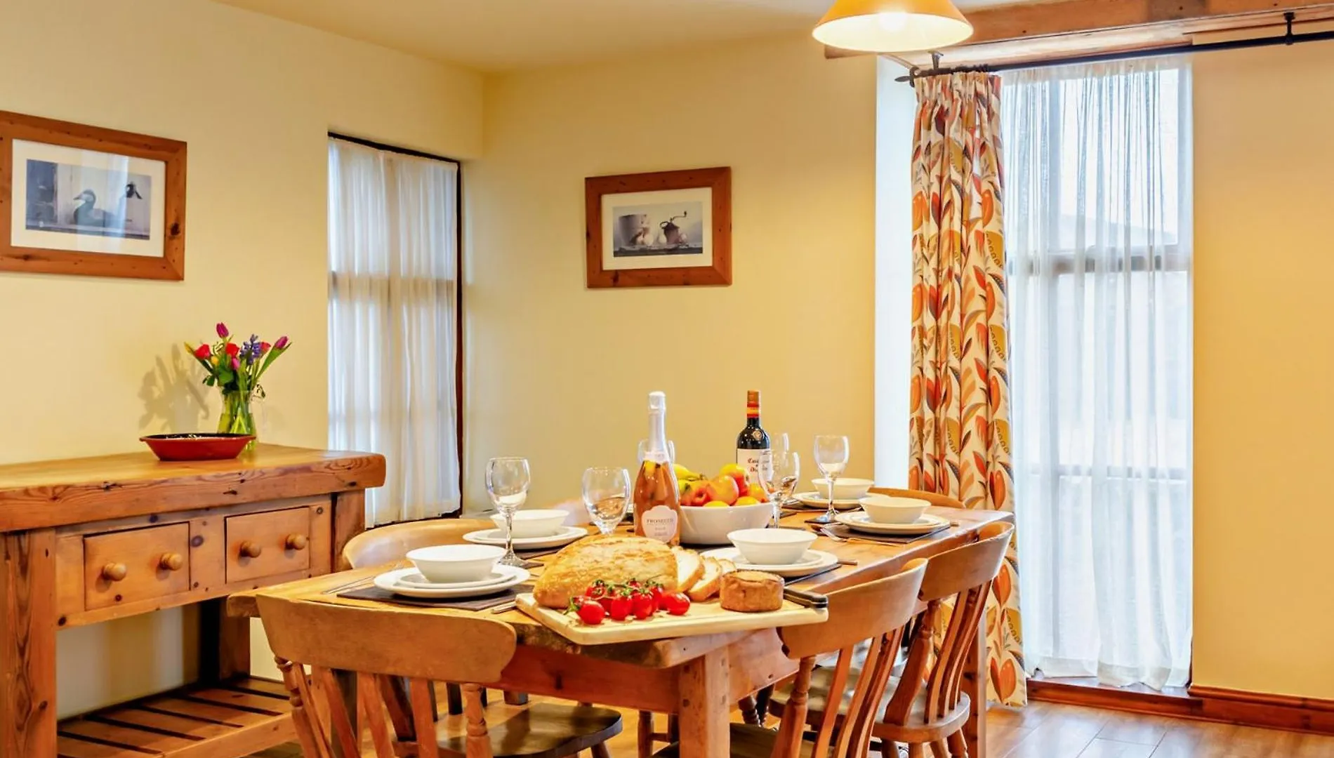 3 Bed In Malham 94259 Villa Airton 0*,